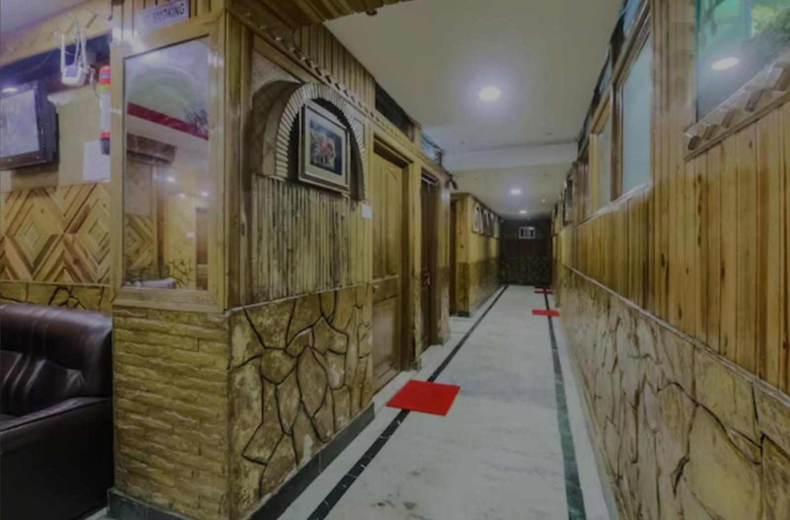 Hotel Knight Inn Shillong Kültér fotó